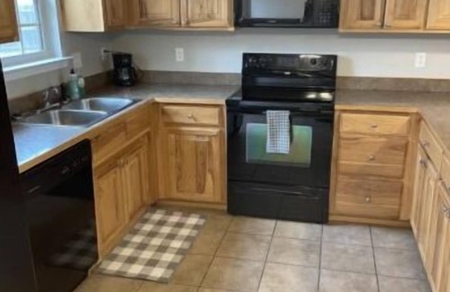 Valdosta Casa | Spacious Valdosta Getaway
