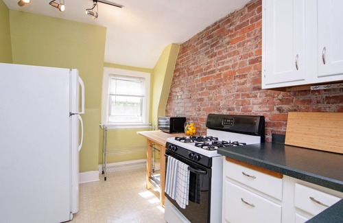 Hartford Apartamento | Spacious Victorian Tower Apartment