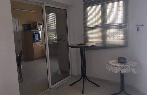 El Menzah Casa | Spacious villa 6-bedroom chateau in kerkennah