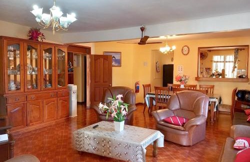 Grand-Baie Villa | Spacious Villa Grand Baie with Pool