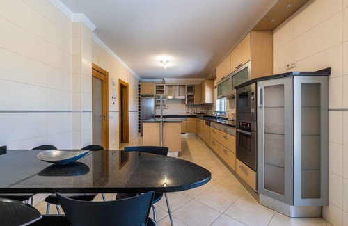 Patroves Villa | Amplia villa en Albufeira con piscina privada