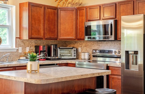 Long Pond Casa | Spacious villa in the heart of Pocono w Game room near casino,Kalahari,Ski,pools