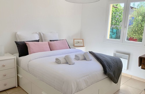 Croix-d'Argent Casa | Amplia villa con jardín en Montpellier!