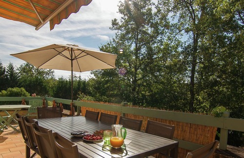 Masclat Villa | Acogedora villa en Masclat Francia con jardín privado