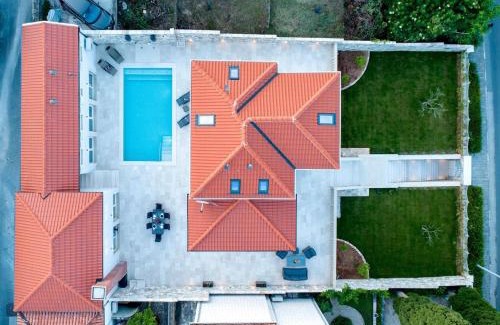 Babin Kuk Villa | Spacious Villa with Private Pool in Dubrovnik