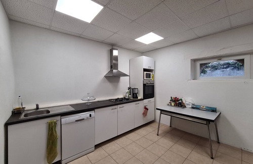 Orsennes Casa | Gran casa familiar con cancha de petanca, terraza y fácil acceso al Lago d'Eguzon