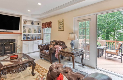 Northwest Casa | Spacious Virginia Beach Retreat w/ Outdoor Dining!