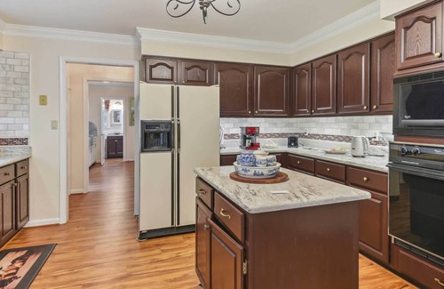 Northwest Casa | Spacious Virginia Beach Retreat w/ Outdoor Dining!