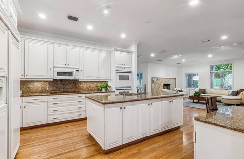 Birch Park Finger Streets Casa | Spacious Waterfront 5-bedroom house w/pool/spa. Walk to Fort Lauderdale Beach