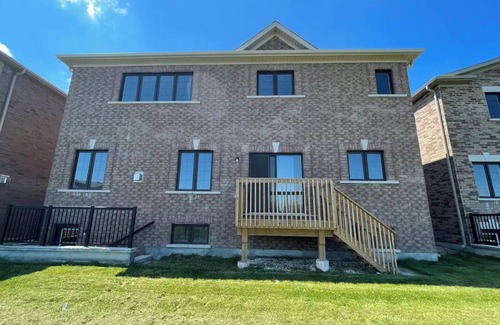 Stayner Casa | Spacious Waterfront Retreat near Blue Mountain & Wasaga Beach - All-Season Fun!