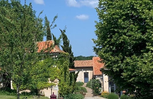 Juignac Cabaña | Spacious, well-equipped country cottage in a peaceful rural setting.