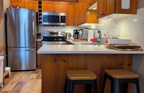 Whistler Cay Heights Casa | Spacious Whistler Townhome – Walk to Lifts!