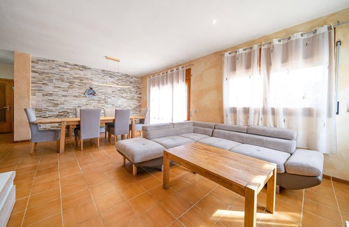 Can Carbonell Casa | Alojamiento de 4 habitaciones en Can Carbonell