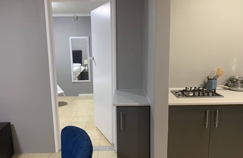 Eikenbosch Apartamento | SpaciousTrendy#CentralWinefarms#Mall#Wifi#Parking