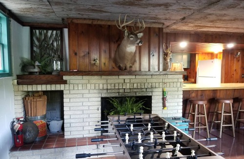 Clear Lake Casa | Spaciuos, welcoming home near Stae Park beach perfect for families and groups.