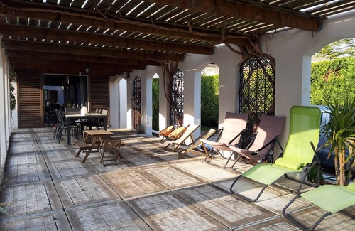 Pernes-les-Fontaines Casa | Spanish Ascienda-style villa on one level! Ideal for
