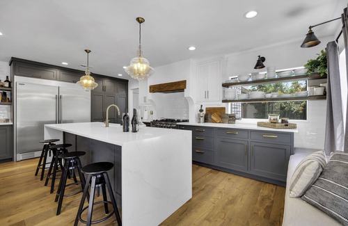 Andorra Casa | Spanish Farmhouse in Biltmore w/Heated Pool, Outdoor Fireplace & Hot Tub.