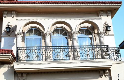 Lahore Apartamento | Spanish House, DHA-6, Raya Golf and Fairways Commercial
