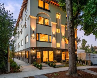 Kerns Casa | Spanish Revival Escape - Brand New 6BR in Heart of Kerns