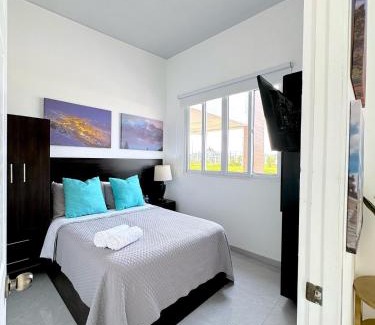 San Miguel Apartamento | Spanish Sunrise