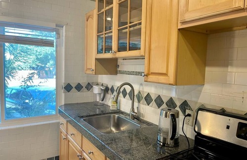 Bay-O-Vista Casa | Spanish Vila Hidden Gem in heart of Bay O Vista
