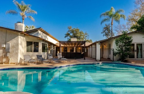 Toluca Lake Casa | Spanish Villa Heated Pool/Jacuzzi/Pingpong/Mini-golf