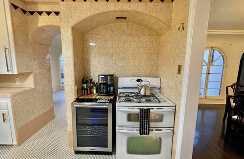 Northwest San Pedro Casa | SpanishFairytale4bd/3ba