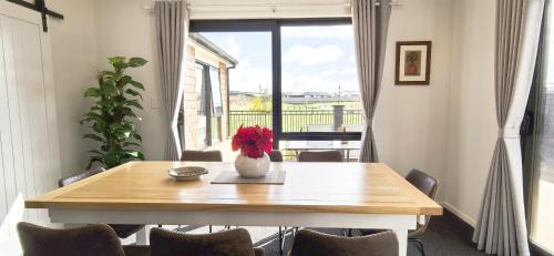 Cambridge Casa | Spanking new park view retreat