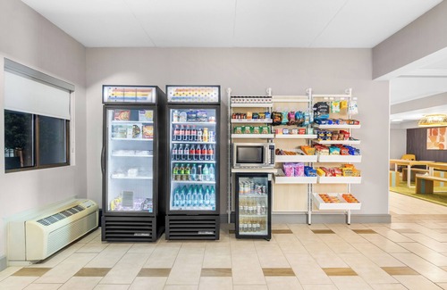 Roanoke Hotel | Comfort Inn Roanoke Civic Center