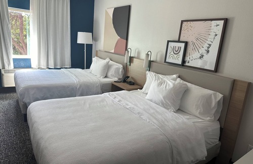 Round Rock Hotel | Spark by Hilton Round Rock