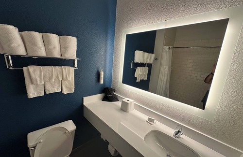 Round Rock Hotel | Spark by Hilton Round Rock