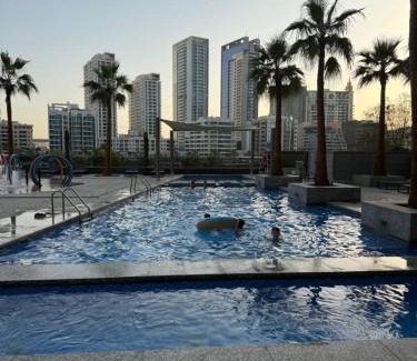Dubai Marina Apartamento | Sparkle Towers by Swarovski - Dubai Marina - High Floor - Beach Resort Sunset view