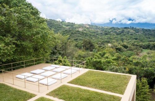 Anapoima Apartamento | Sparkling 3BR Villa with Pool at Mesa de Yeguas