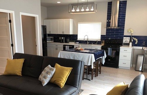 North Hilltop Cabaña | Sparkling Clean New Home Near Bethel, Sleeps 8