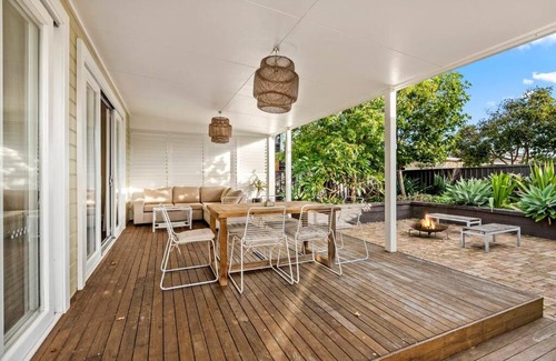 Shellharbour Casa | SPARKLING NEW HOLIDAY HOME / SHELLHARBOUR