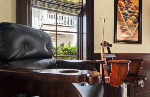Crescent Beach Casa | Sparkling Pool, Balcony Sunsets, Pool Table, Dock