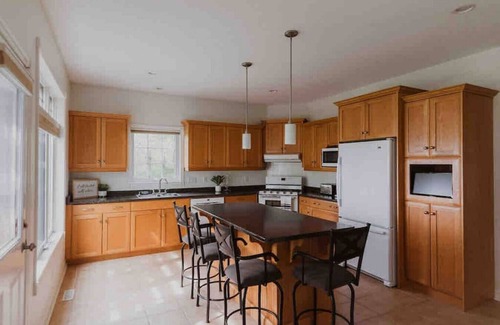 Plympton-Wyoming Cabaña | Sparks Waterfront Cottages- Blue Point Bay
