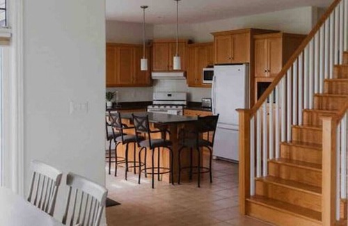 Plympton-Wyoming Cabaña | Sparks Waterfront Cottages- Blue Point Bay