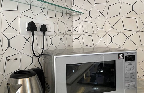 Paud Apartamento | Sparrow : 2BHK Modern AC Flat on Baner Road, Pune