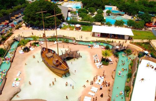 Caldas Novas Apartamento | Spazzio Diroma acesso gratis ao diroma Acqua Park