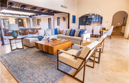 Los Cabos Villa | ¡Especial! 2500 noches para una villa Diamante Lux de 5 dormitorios con las mejores comodidades. ¡Conductor privado, carro de golf de lujo!