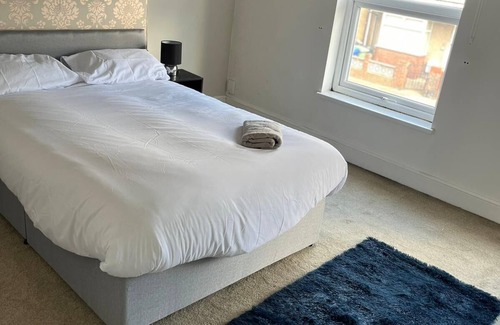 Cleethorpes Casa | SPECIAL! 5 Bedroom Whole House in Brereton