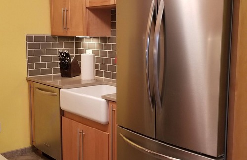 Nob Hill Casa | El "Adobe Sage", una casa de vacaciones de Knob Hill con bañera de hidromasaje