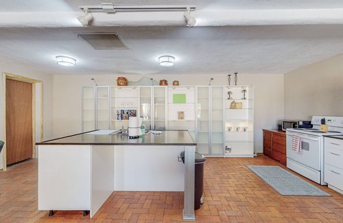 Nob Hill Casa | Special 50% off: UNM/ Knobhill 1King BR-Retreat