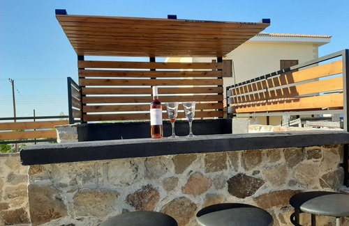 Pentalia Casa | Comodidades especiales como bañera de hidromasaje al aire libre, barbacoa y chimenea.