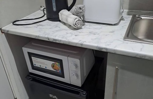 Hendon Apartamento | *Special Beautiful Studio Flat (Professional)