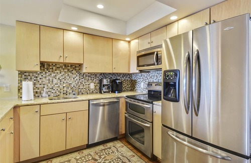 Bethany Beach Casa | ¡¡ACTIVIDADES GRATUITAS!! FRENTE AL MAR Esta unidad absolutamente hermosa cuenta con una sala de estar de varios niveles con 4 dormitorios, 2. 5 baños y está ubicada detrás de las dunas con un paseo marítimo privado que lo lleva a la playa.