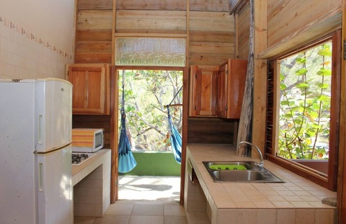 Robins Bay Villa | Nido de amor, Strawberry Fields Together! Beach Cottage