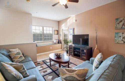 West Kissimmee Casa | Special Offer Townhome at Oakwater Resort