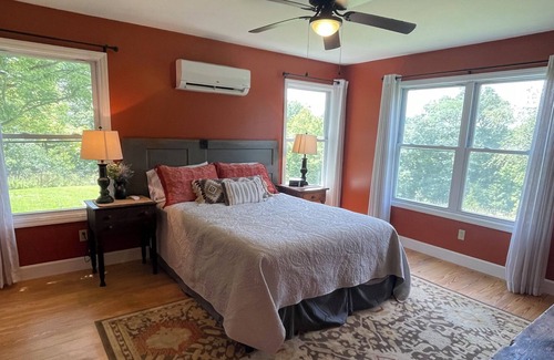 Seaman Otro | SPECIAL PROMO! Charming Farmhouse with hiking trails in tranquil Adams Co, OH